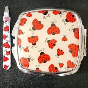 Travel1x 5x magnifying purse makeup mirror ladybug pattern with matching tweezer